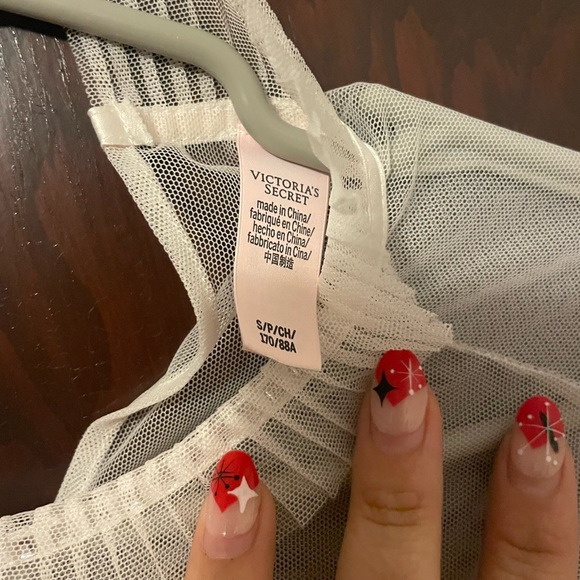 Pale Pink Victoria secret sheet top with stones - Picture 4 of 4